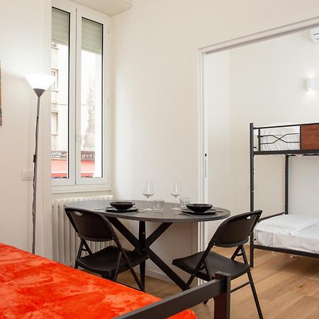 Klimt Central Station - Two Room Apartment Milánó Kültér fotó
