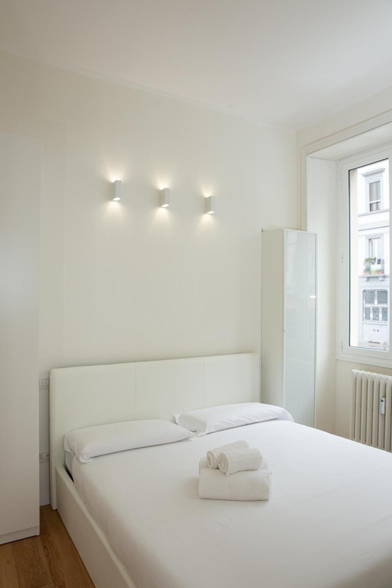 Klimt Central Station - Two Room Apartment Milánó Kültér fotó